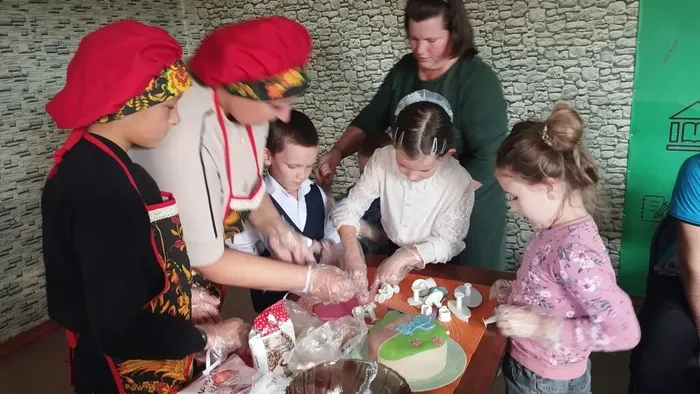 Семейная  гостинная  (2)