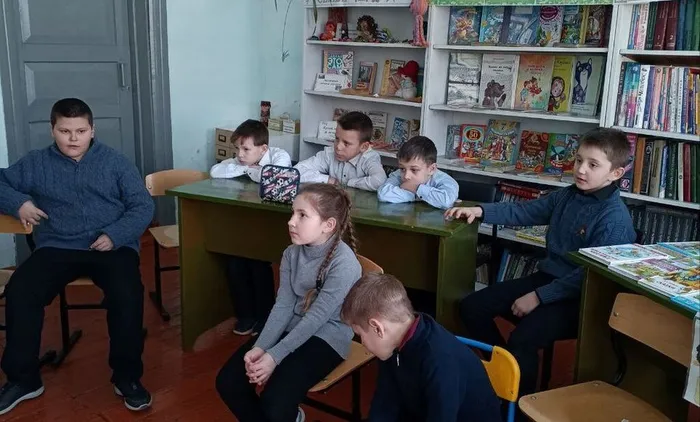слушают