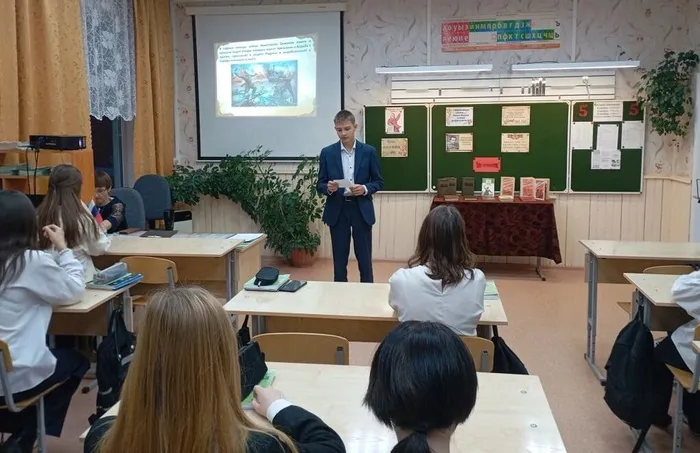 Сергей   читает