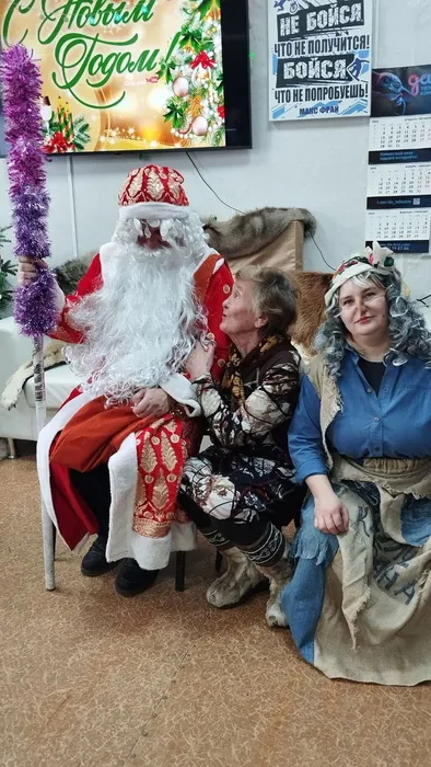 баба  яга  и  девочки