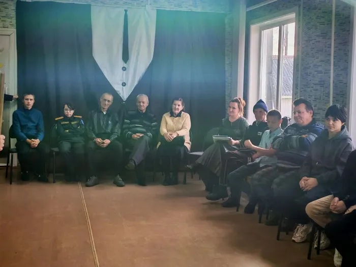 внимательно слушаем