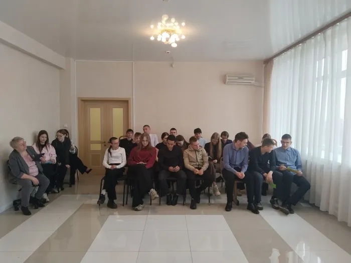 внимательно слушаем